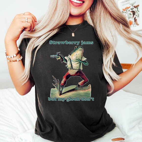 Strawberry Jams But My Glock Don't T-Shirt - Picture 1 of 3